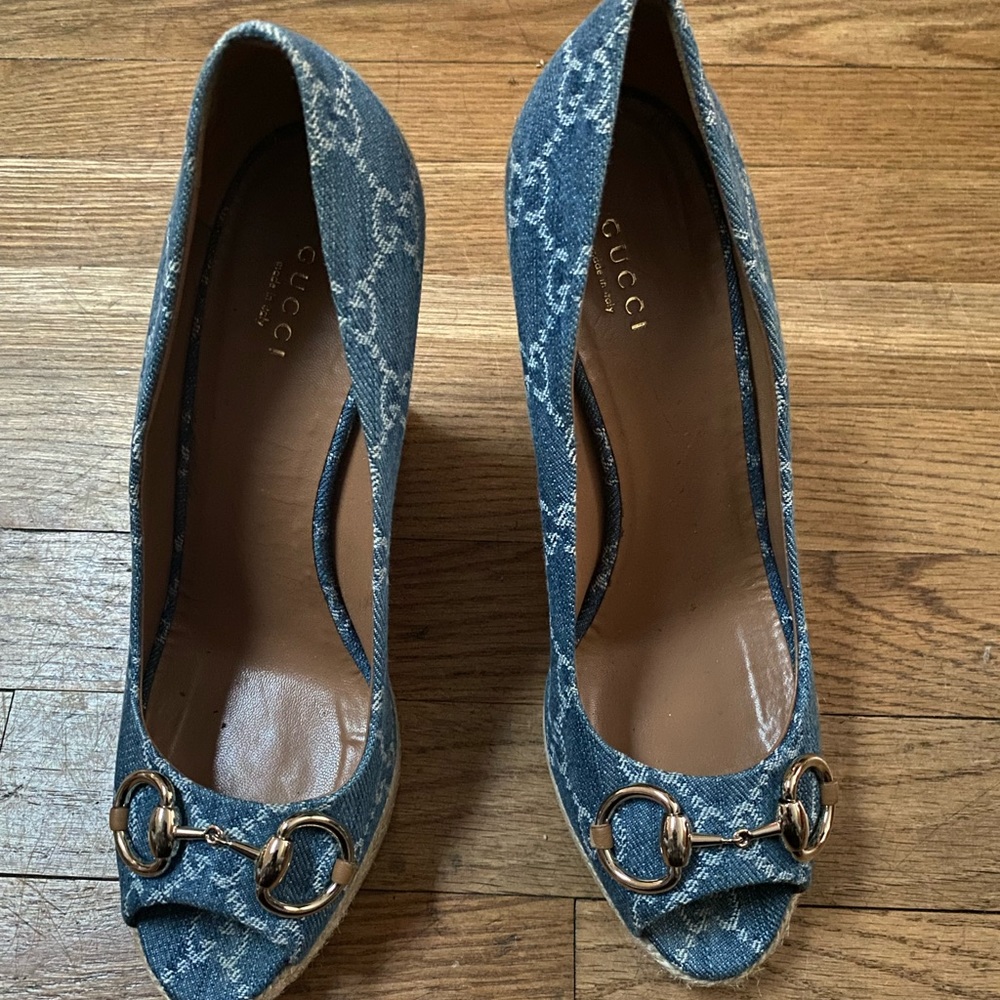 GUCCI